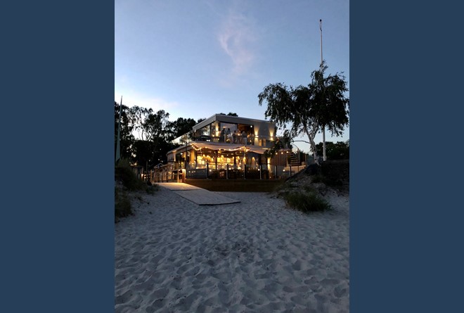 Strandtugg på kvällen