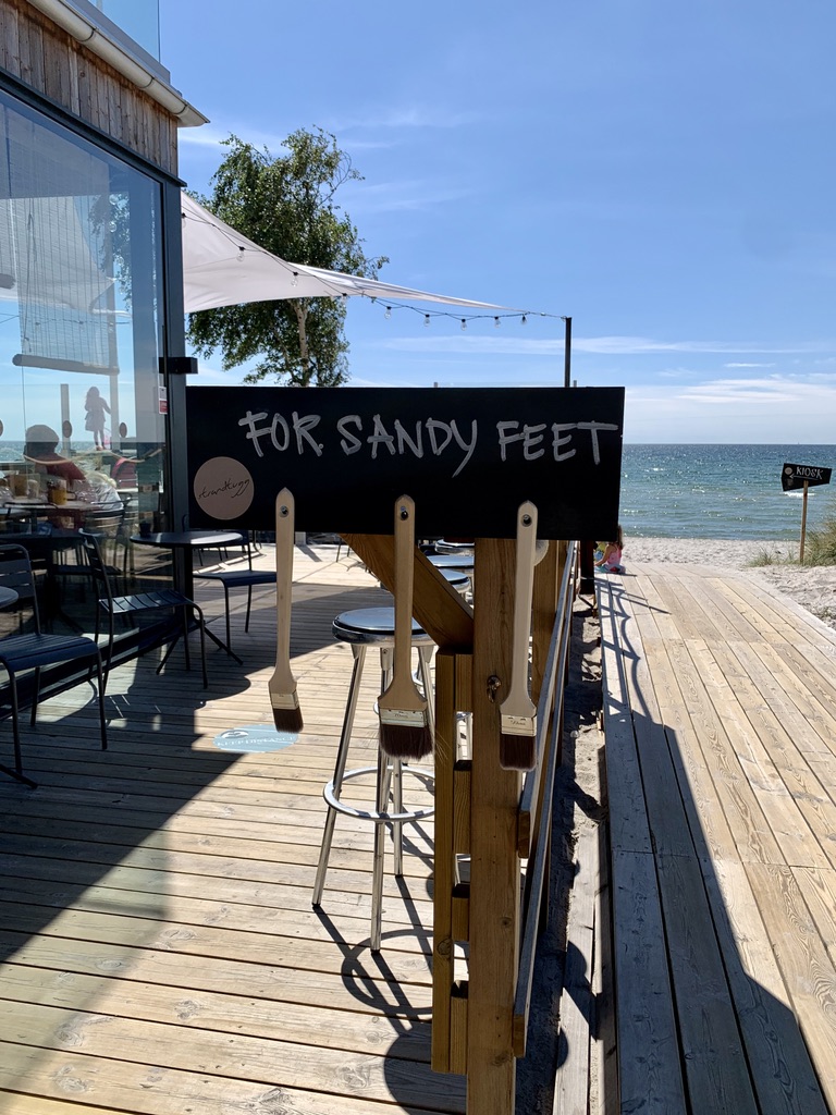 Strandtugg mitt på stranden i Kämpinge