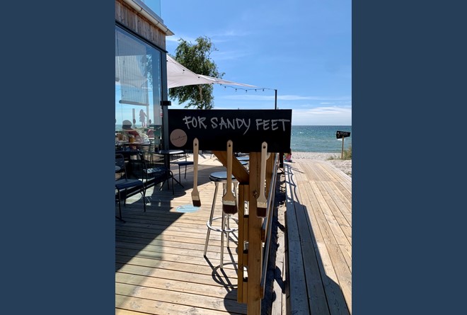 Strandtugg mitt på stranden i Kämpinge