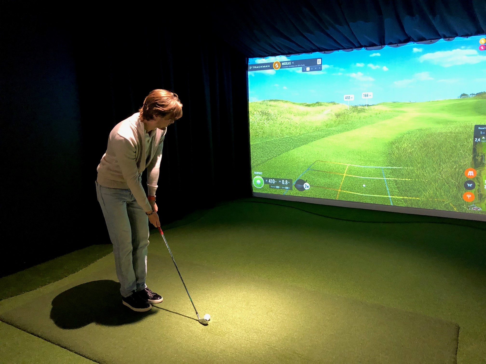 Golfsimulator på Old Tom Golf